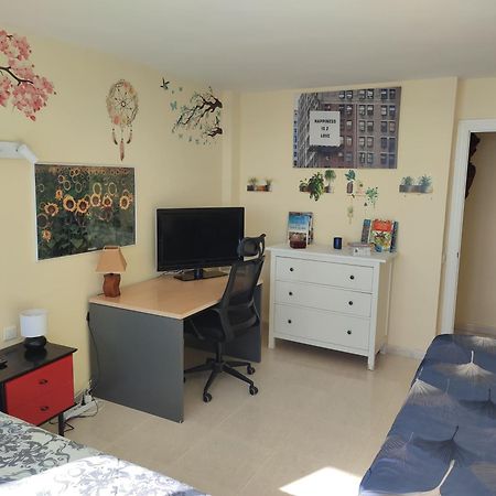 Apartamento En Playa Semi-Privada เบนัลมาเดนา ภายนอก รูปภาพ